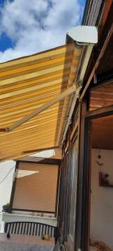 Awning Repairman