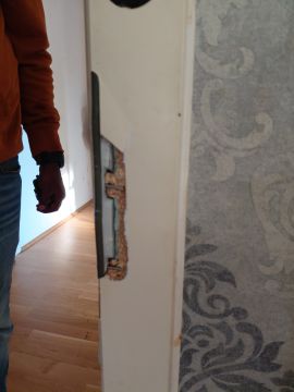 Door Repairman