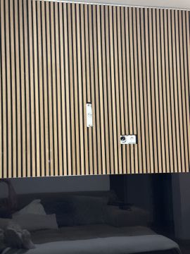 Techniker für Fernseher Wandmontage