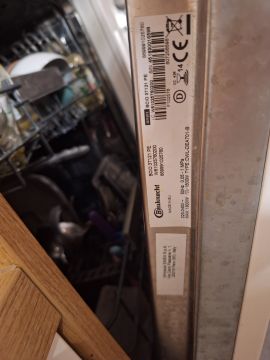 Techniker für Geschirrspüler