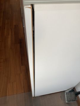 Handwerker für Möbelreparatur