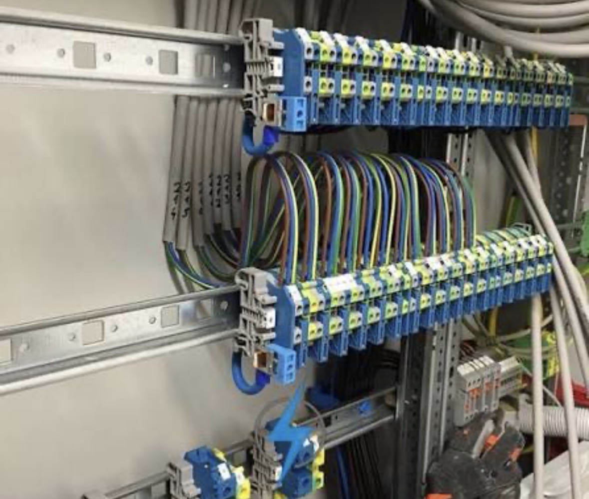 Lukas - Wien - Fan Installation