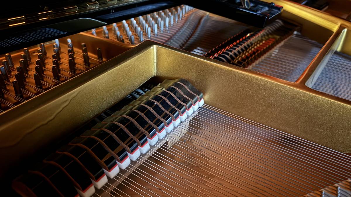 Klavierstimmung & Pianoservice Christoph Hahn - Korneuburg - Pool Table Repair Services