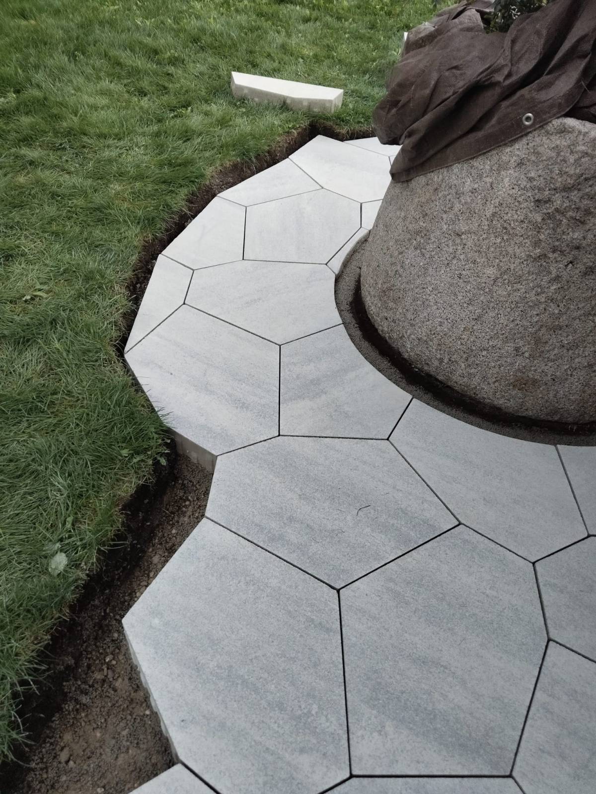 H&P Stone GmbH - Melk - Whirlpool und SPA-Bereich Aufbau