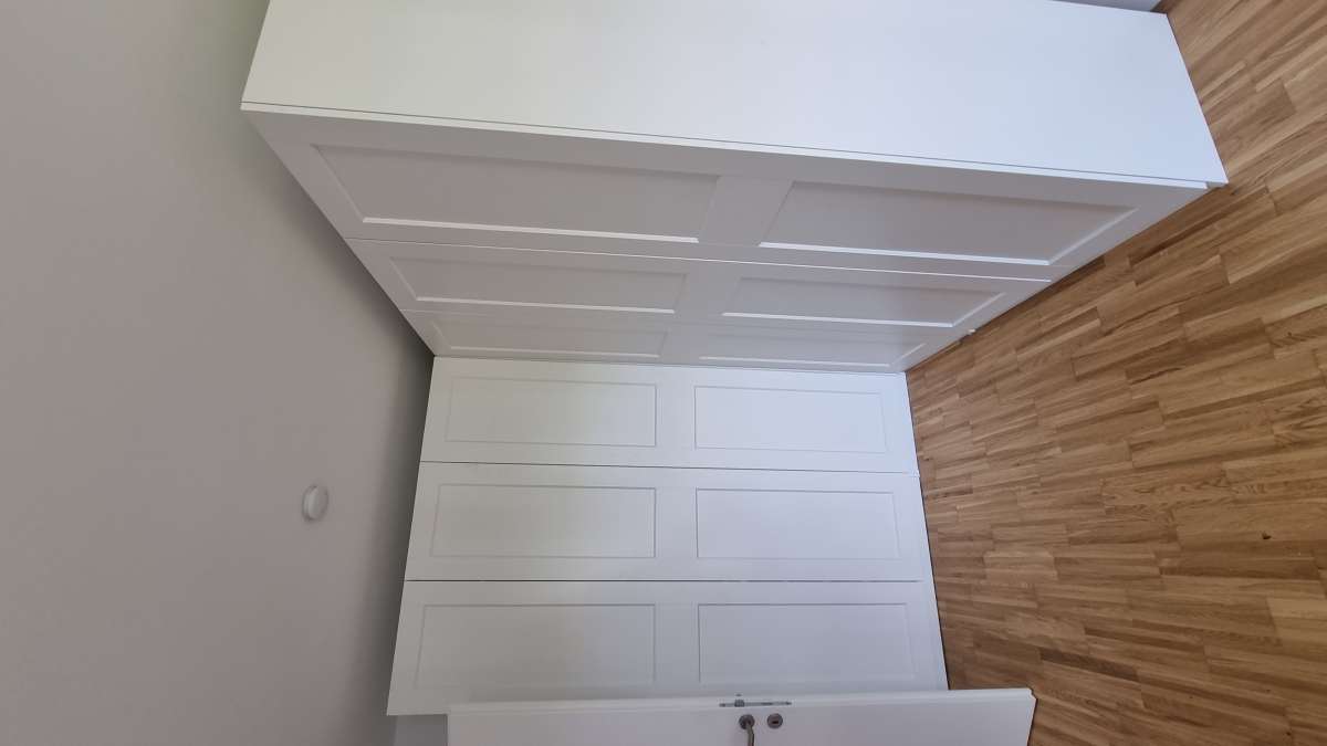 Marcin Kurpierz - Linz-Land - Cabinet Repair