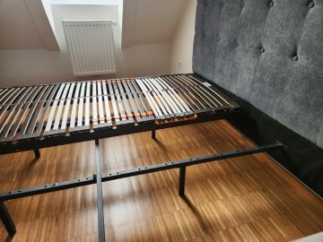 Handwerker für Möbelreparatur - Haus
