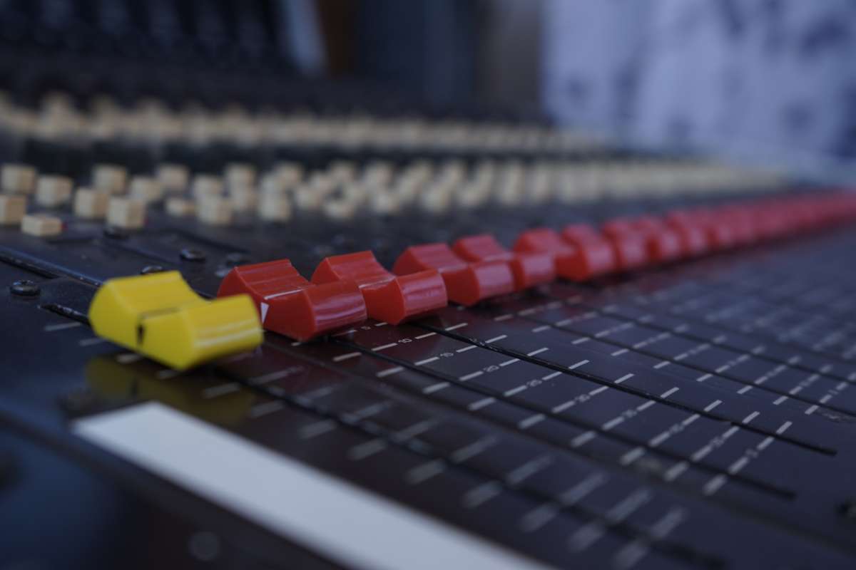 SLN Studios UG (haftungsbeschränkt) - Steyr-Land - Music - Recording and Composition