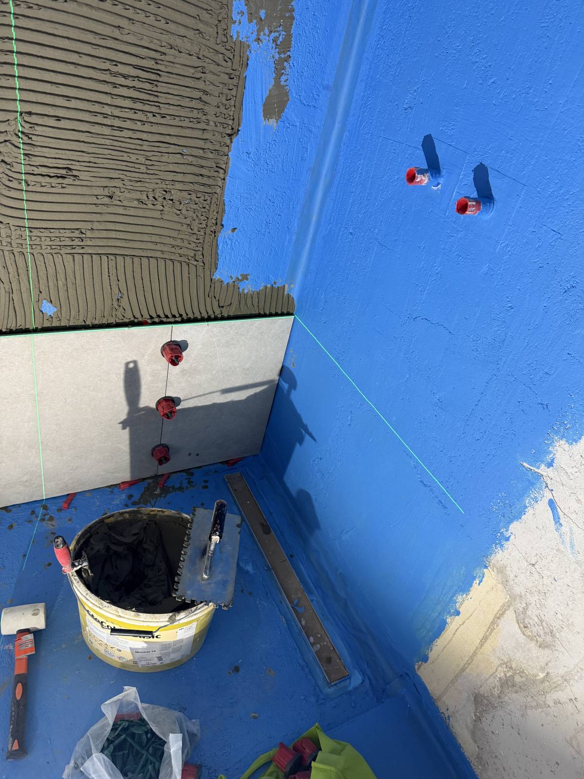 BAUKÖNIG - Wien - Malerarbeiten an der Terrasse oder Veranda