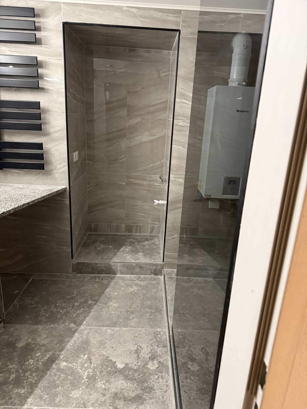 BAUKÖNIG - Wien - Bodenfliesen verlegen