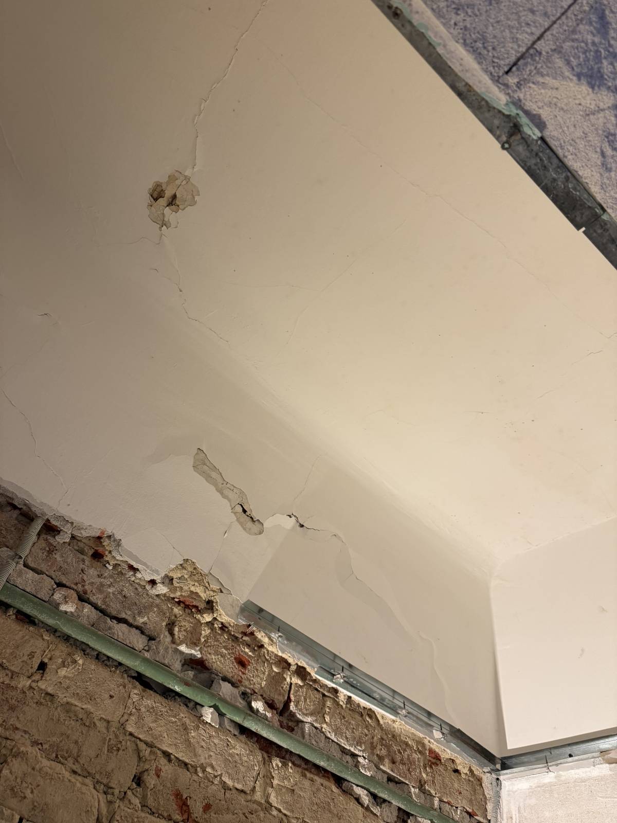 BAUKÖNIG - Wien - Wände verkleiden, reparieren oder entfernen