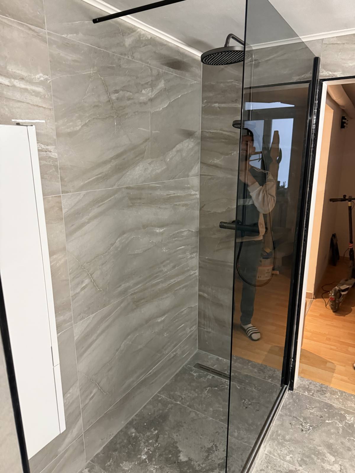 BAUKÖNIG - Wien - Trockenbau reparieren und Oberflächenstruktur geben