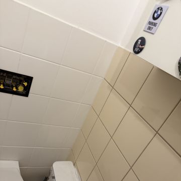 BAUKÖNIG - Wien - Vinyl- oder Linoleumboden reparieren oder ausbessern