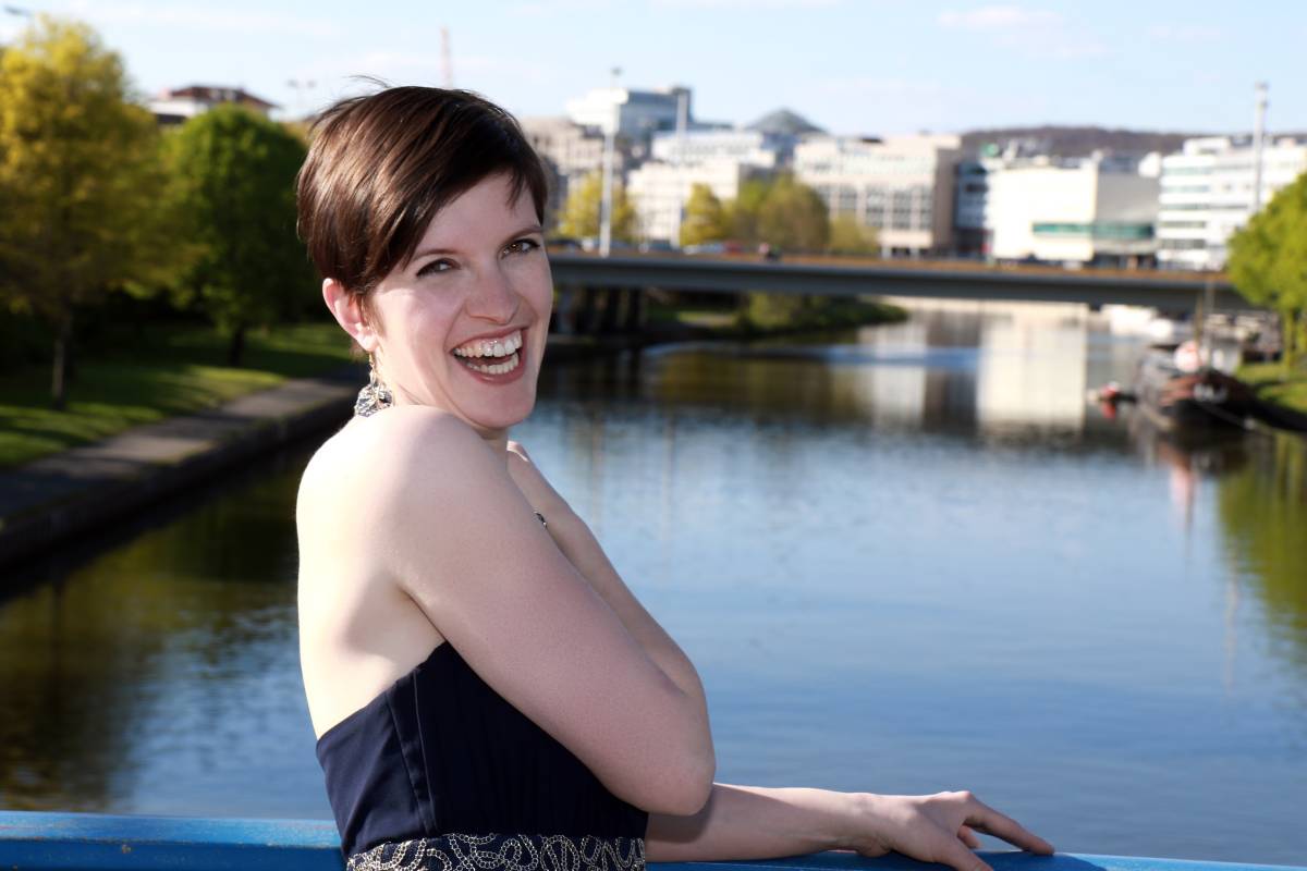 Sabrina Henschke - studierte Mezzosopranistin und Gesangspädagogin - Innsbruck-Land - Gesangsunterricht