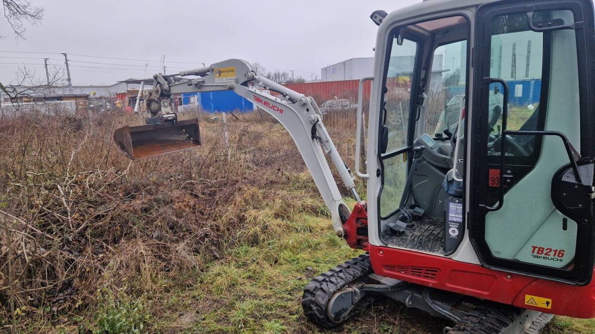 Kraviq e.U - Bruck an der Leitha - Vermietung landwirtschaftlicher Geräte