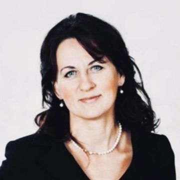 Chez Mademoiselle - HAUSHALTSORGANISATION - Vöcklabruck - Kleiderschrank ordnen / organisieren