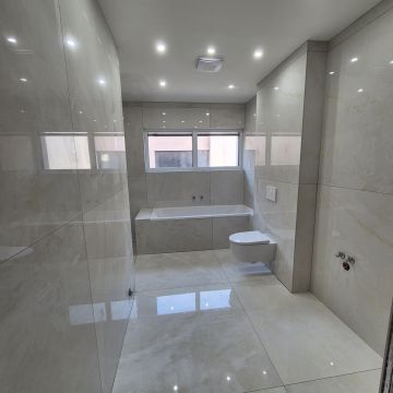 Danci Bau - Wien - Bathroom Remodel