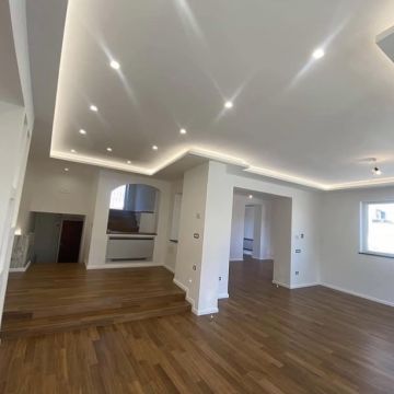 Herr Künstler - Korneuburg - Innenwand einbauen