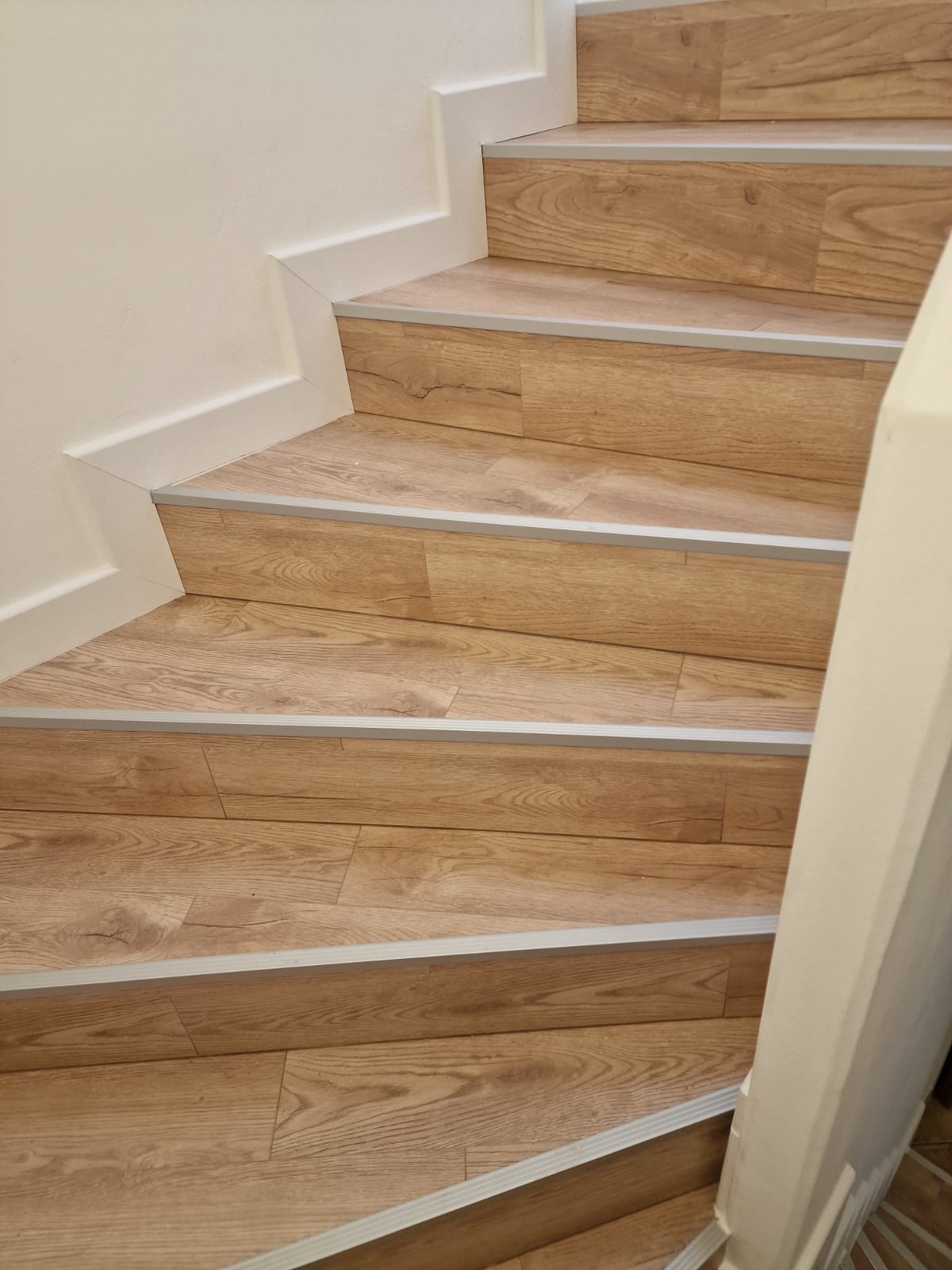 Dragan Baron BM parkettboden e.U. - Wien - Hardwood Floor Installation
