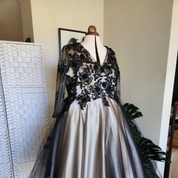 The Crafty Seamstress - Karratha - Clases de artes téxtiles