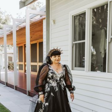 The Crafty Seamstress - Karratha - Retoques de vestidos de dama de honor