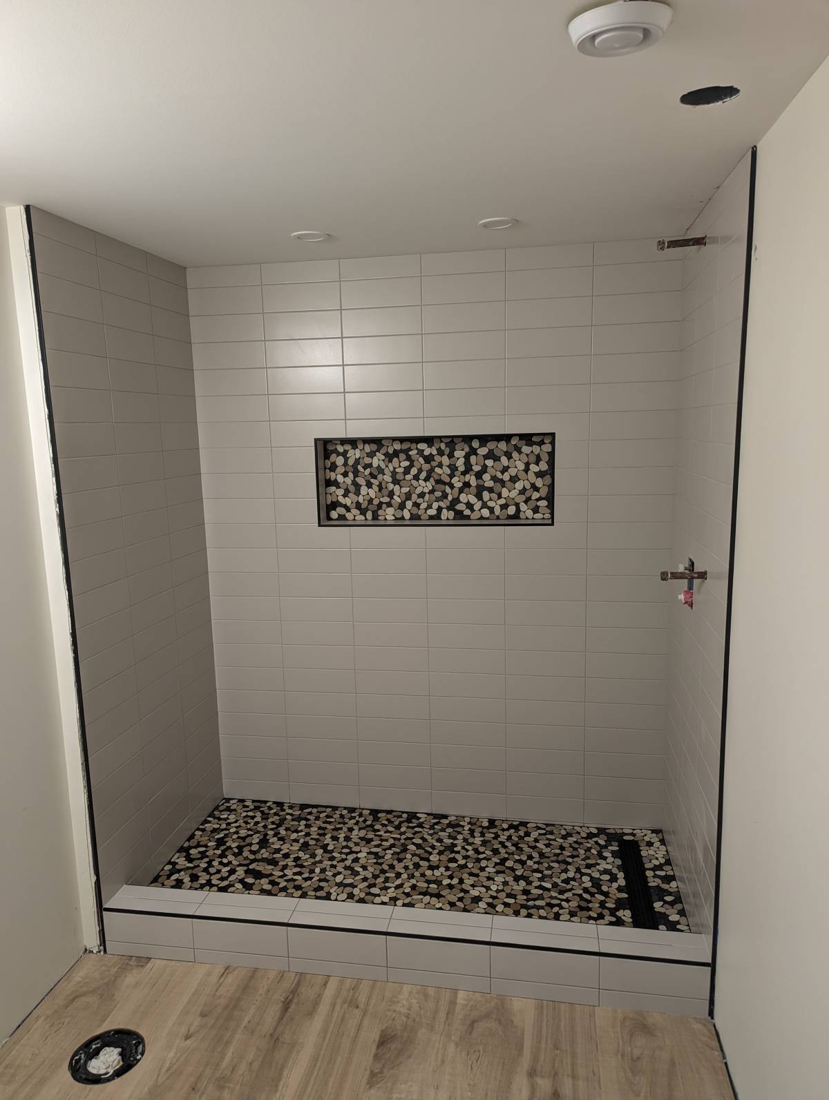 Waves Tiling - Saskatoon - Flooring