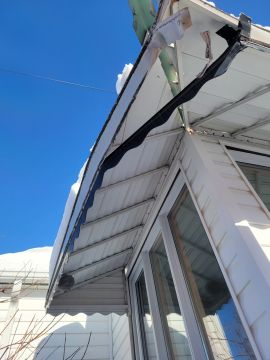 Awning Installer