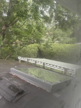 Awning Repairman