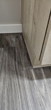 Vinyl or Linoleum Repair Specialist