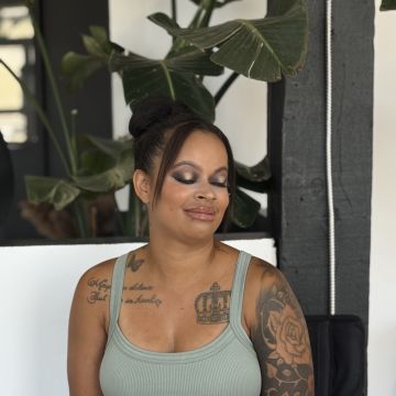 Chanels chair - Steinbach - Wedding Dance Lessons