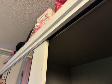 Schrank reparieren - M. C.