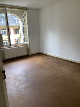 Vinyl or Linoleum Repair Specialist