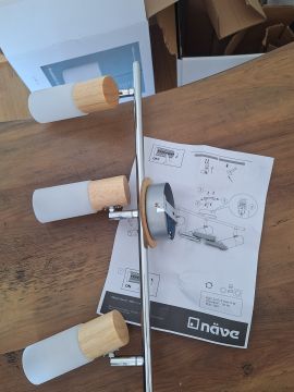 Lampeninstallateur / Lampenmonteur - Technischer Service