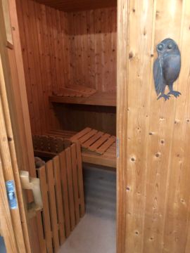 Pools, Whirlpools und Sauna
