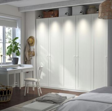 IKEA Möbelaufbau