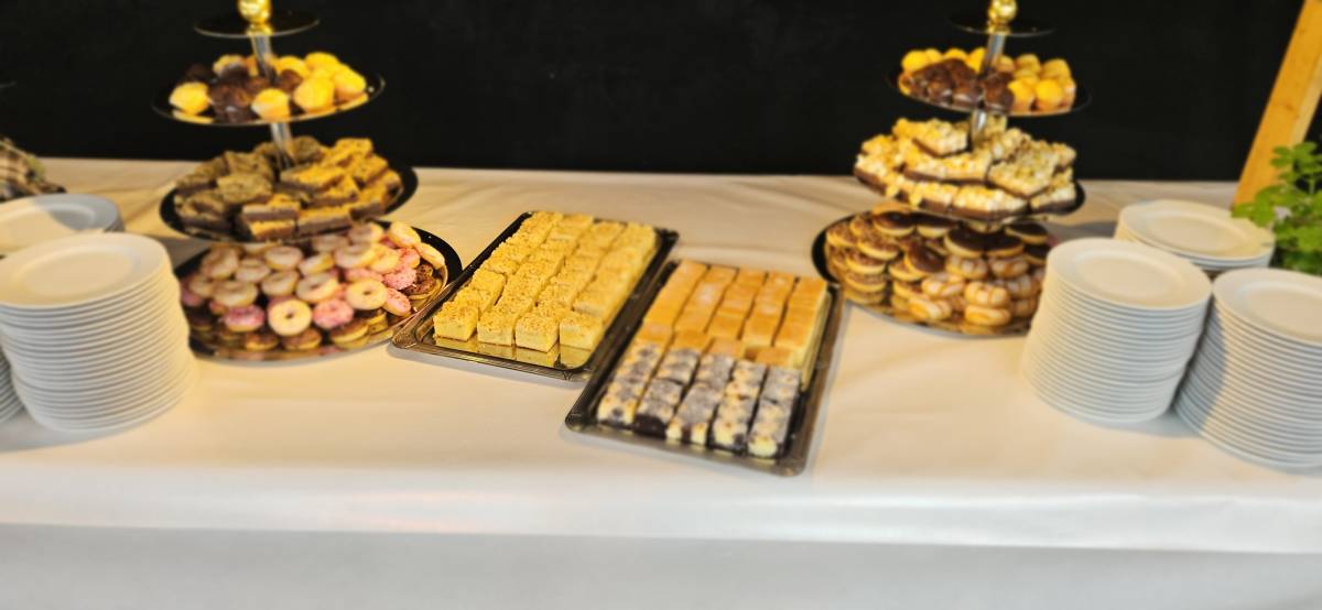 Peter Strásky Private Chef-Catering - Thun - Hochzeitstorten (Konditorei)