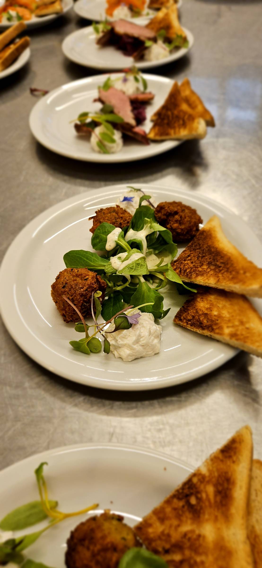 Peter Strásky Private Chef-Catering - Thun - Catering Service für Firmenessen (Mittagessen)