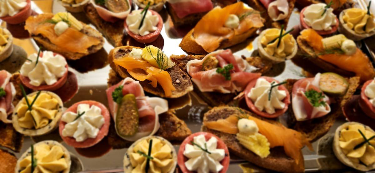 Peter Strásky Private Chef-Catering - Thun - Catering für Firmenfeier (Abendessen)