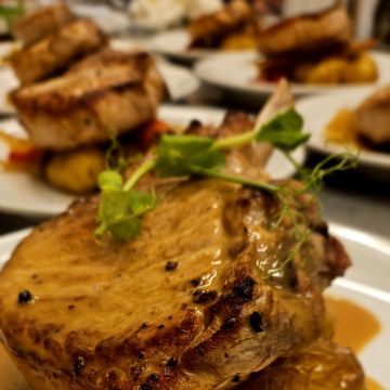 Peter Strásky Private Chef-Catering - Thun - Hochzeitseinladungen