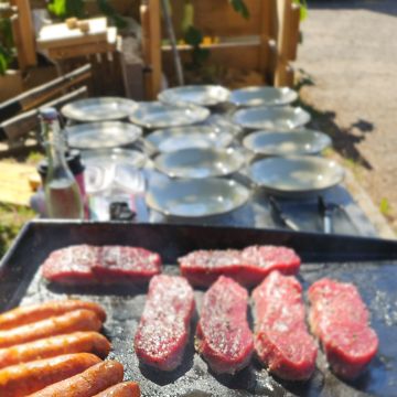 Peter Strásky Private Chef-Catering - Thun - Hochzeitseinladungen