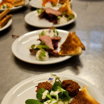 Peter Strásky Private Chef-Catering - Thun - Catering Service für Firmenessen (Mittagessen)