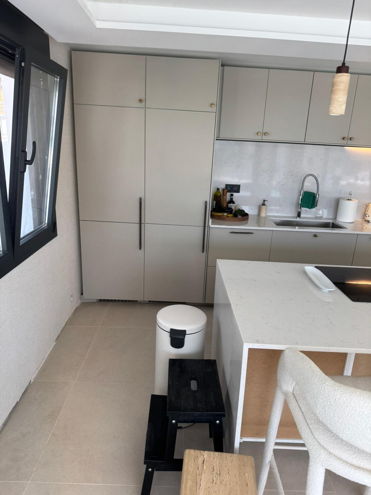 Monsalve Services - Zürich - Montaje de vestidores