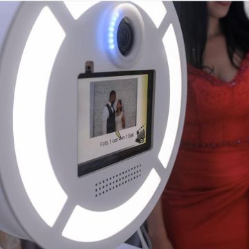 Smileplease Fotobox - Baden - Hochzeitsfotografie