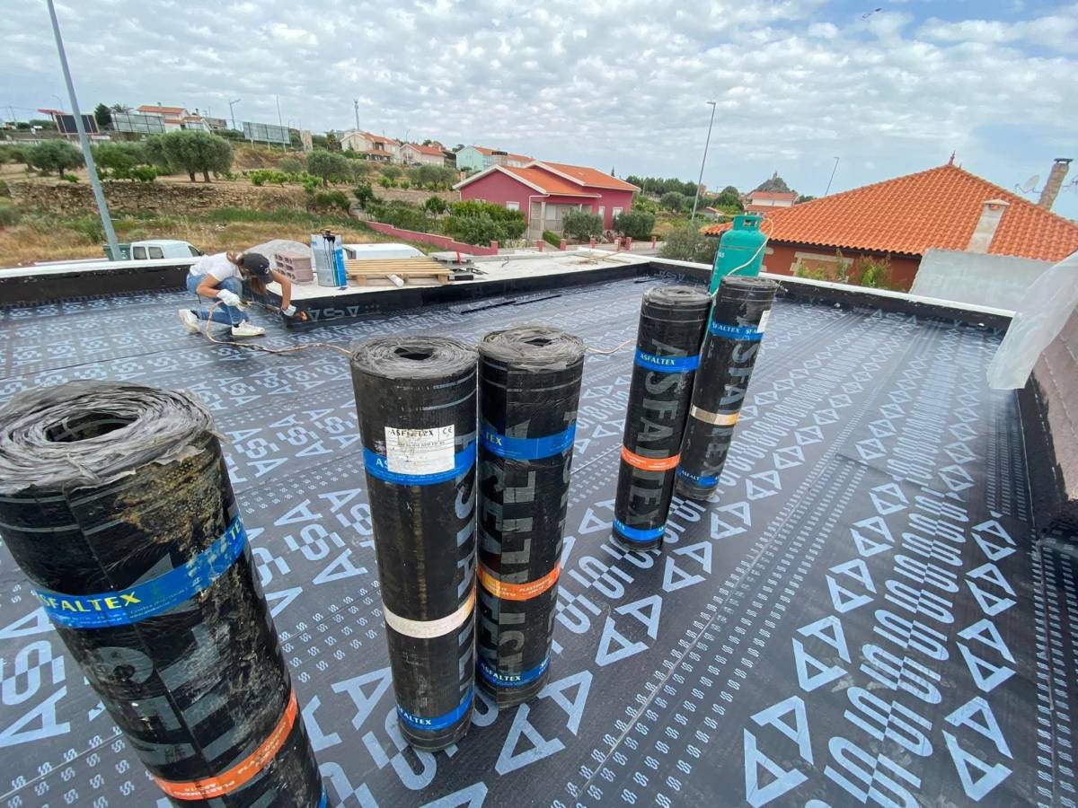 YOUR  ENGINEERING ZURICH LDA - Zürich - Klempnerarbeiten