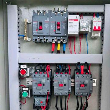 YOUR  ENGINEERING ZURICH LDA - Zürich - Rohrleitungen im Außenbereich reparieren oder warten