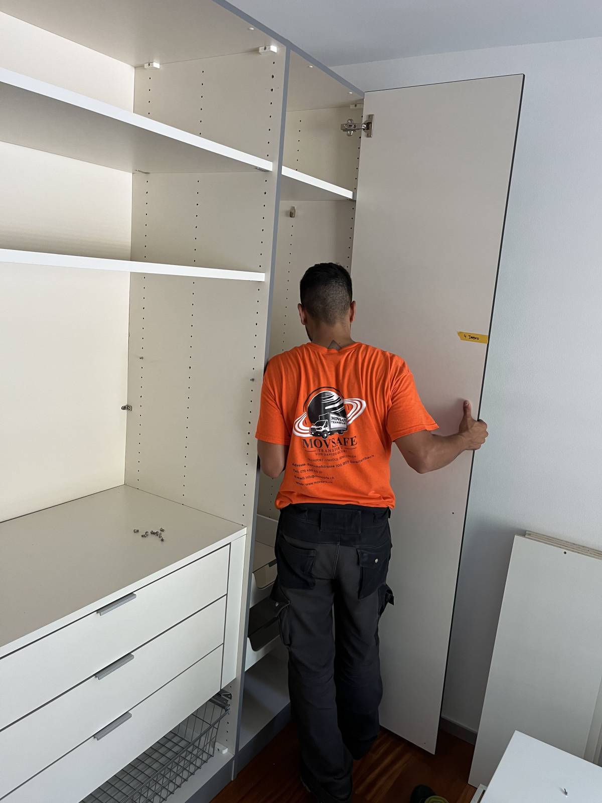 MovSafe Transport von Davide Arcuri - Spreitenbach - Kommode / Garderobe montieren