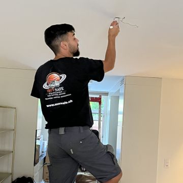 MovSafe Transport von Davide Arcuri - Spreitenbach - Bettrahmen montieren
