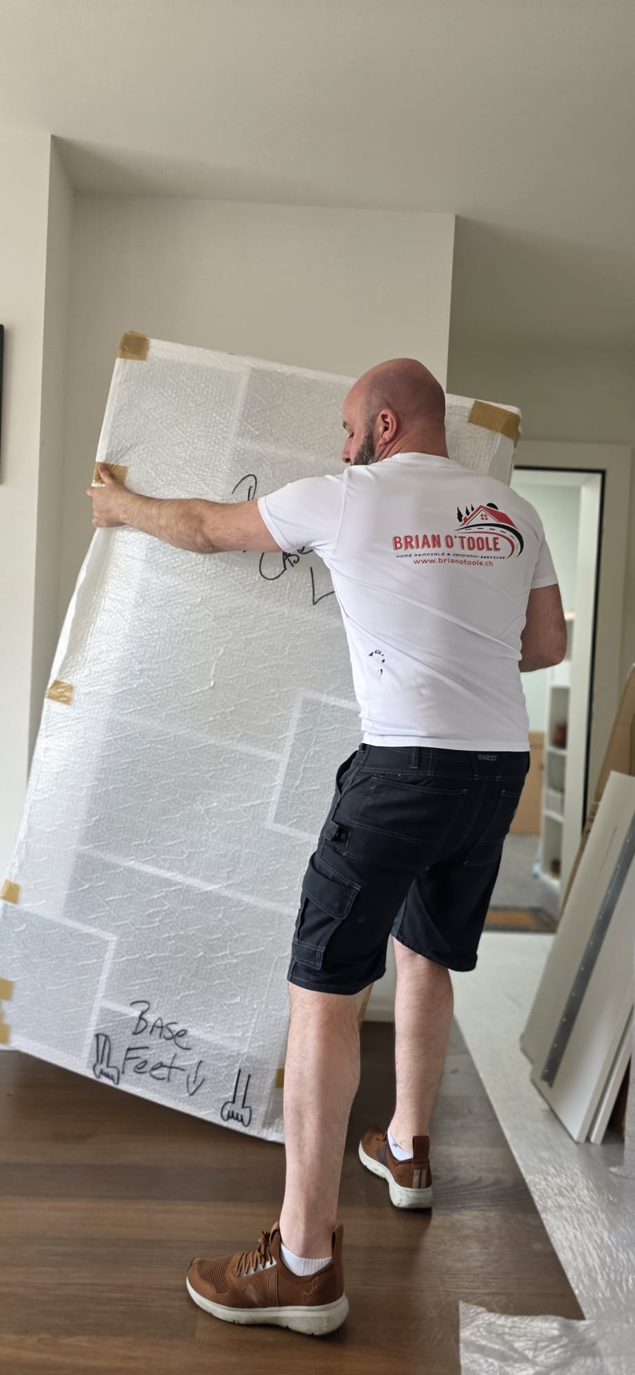Brian O'Toole Home Removals and Handyman Services - Basel - Rasenmähen und Schneiden (einmalig)