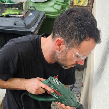 Brian O'Toole Home Removals and Handyman Services - Basel - Rasenpflege - Kompletter Rundum-Service