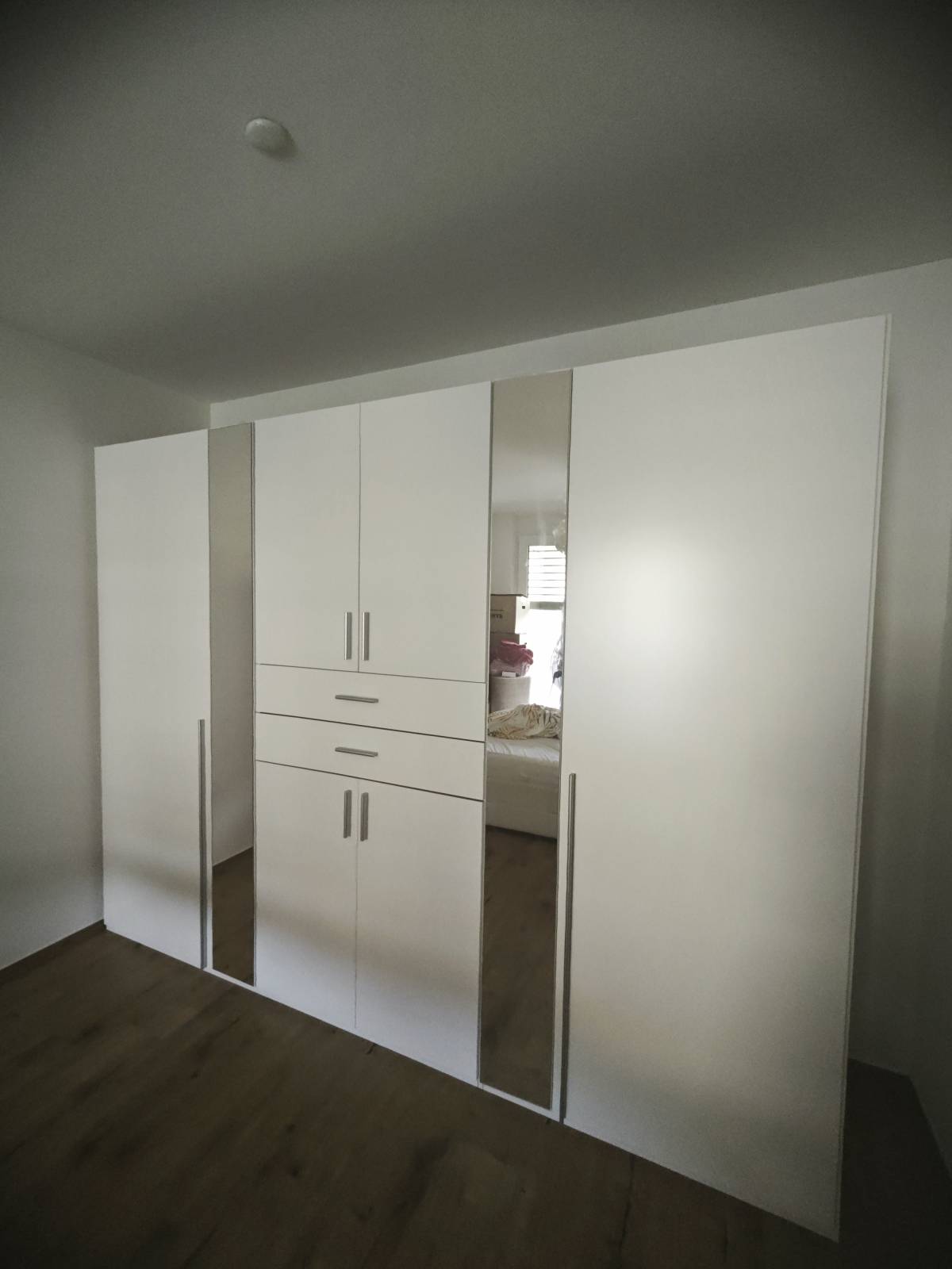Monteur für IKEA Möbel / Montageservice