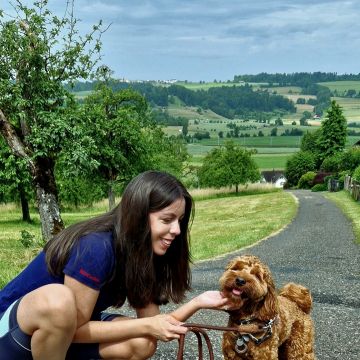 Angela - Bonstetten - Sprache - Andere